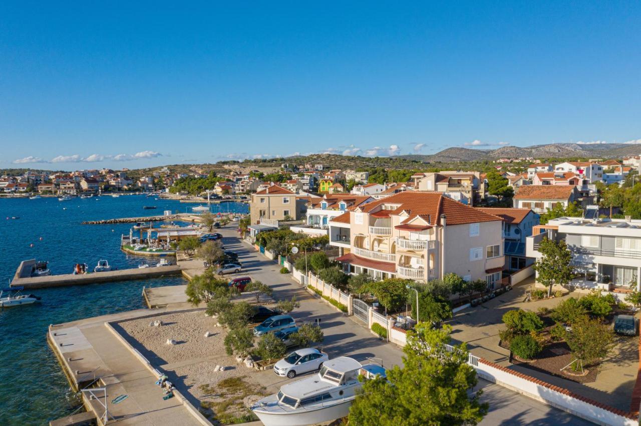 Apartments By The Sea Brodarica, Sibenik - 4194 외부 사진