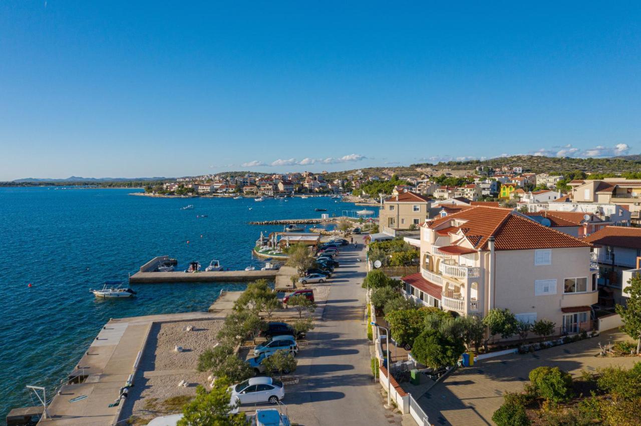 Apartments By The Sea Brodarica, Sibenik - 4194 외부 사진