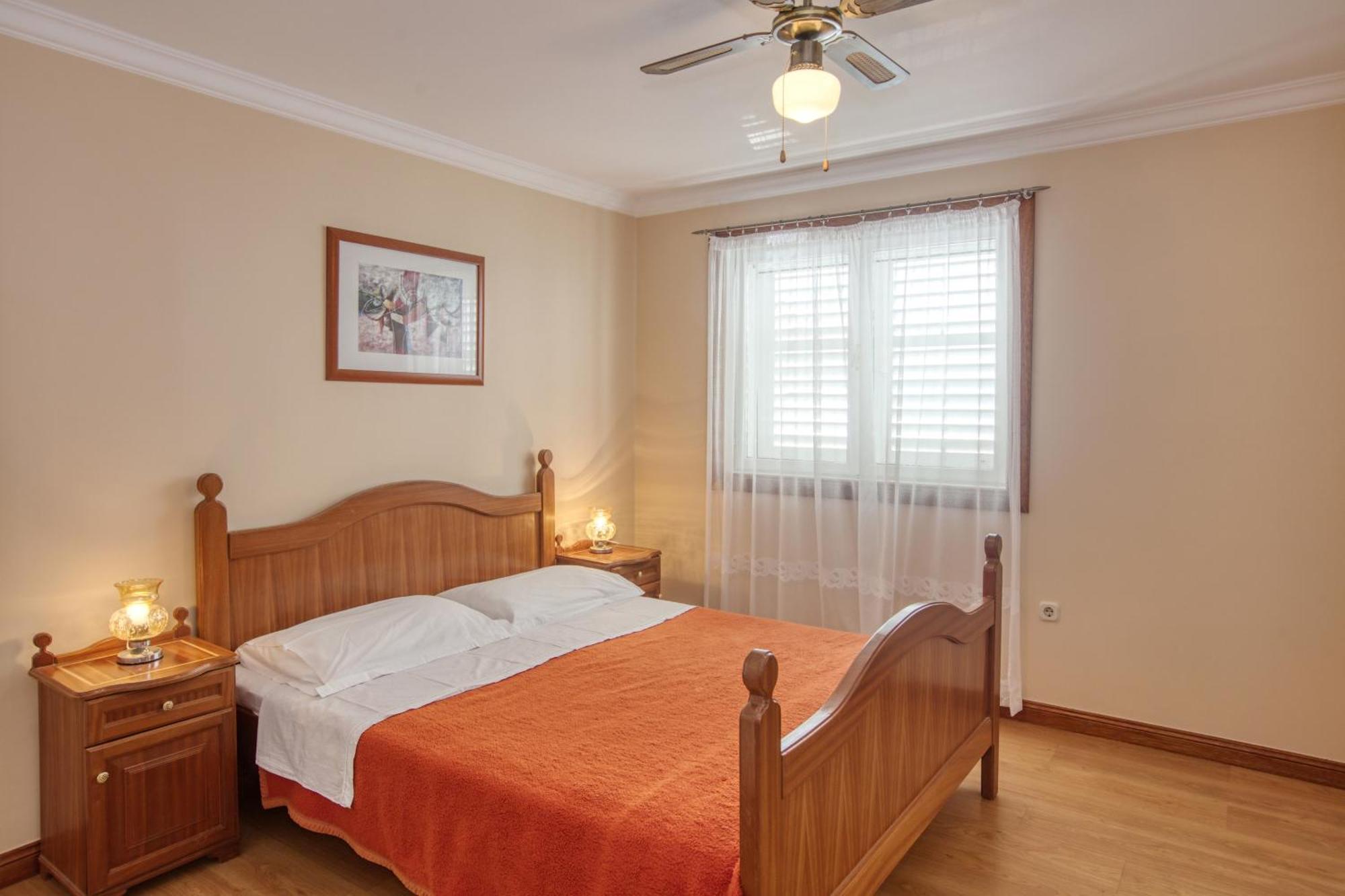 Apartments By The Sea Brodarica, Sibenik - 4194 외부 사진