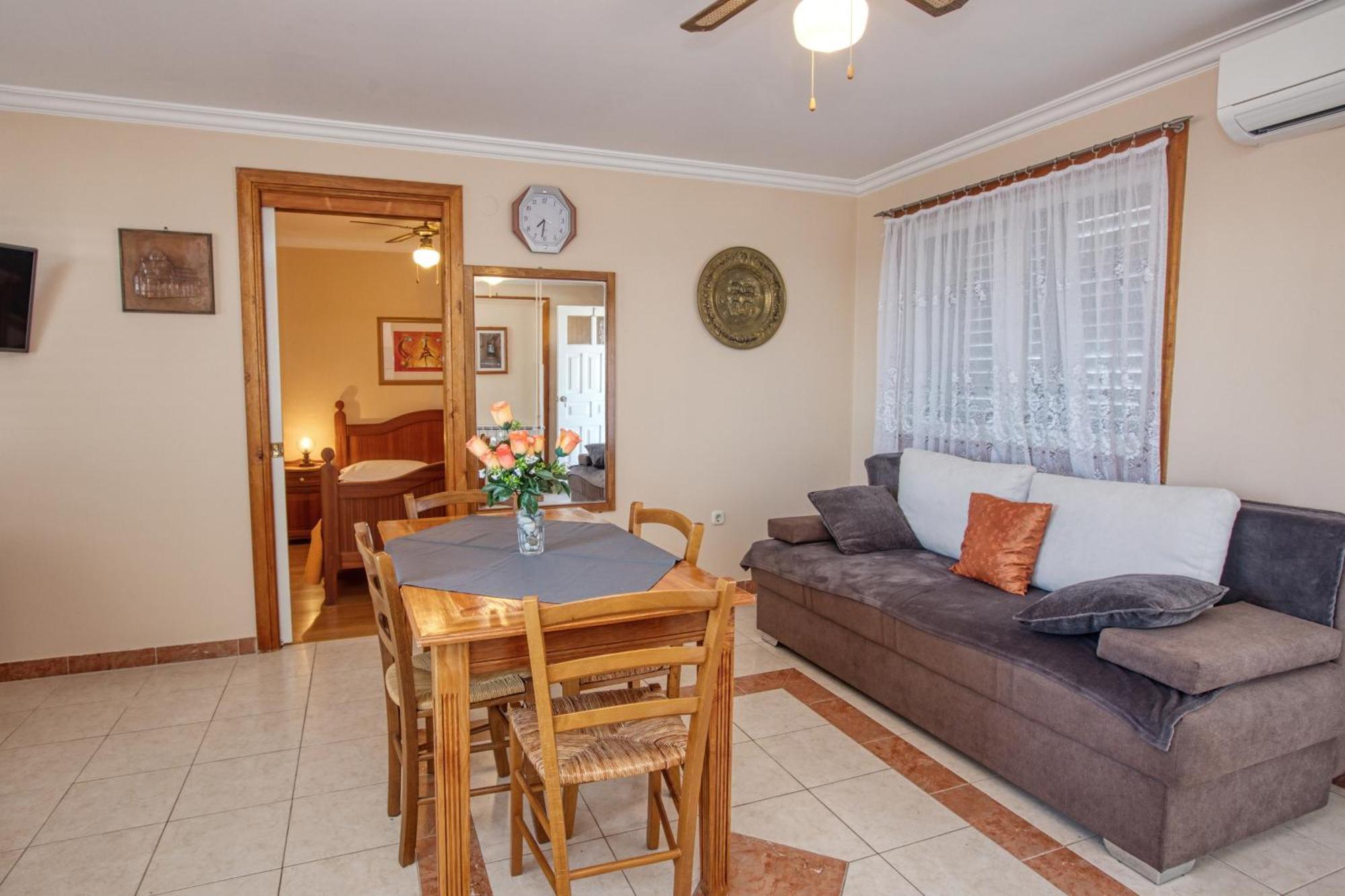 Apartments By The Sea Brodarica, Sibenik - 4194 객실 사진