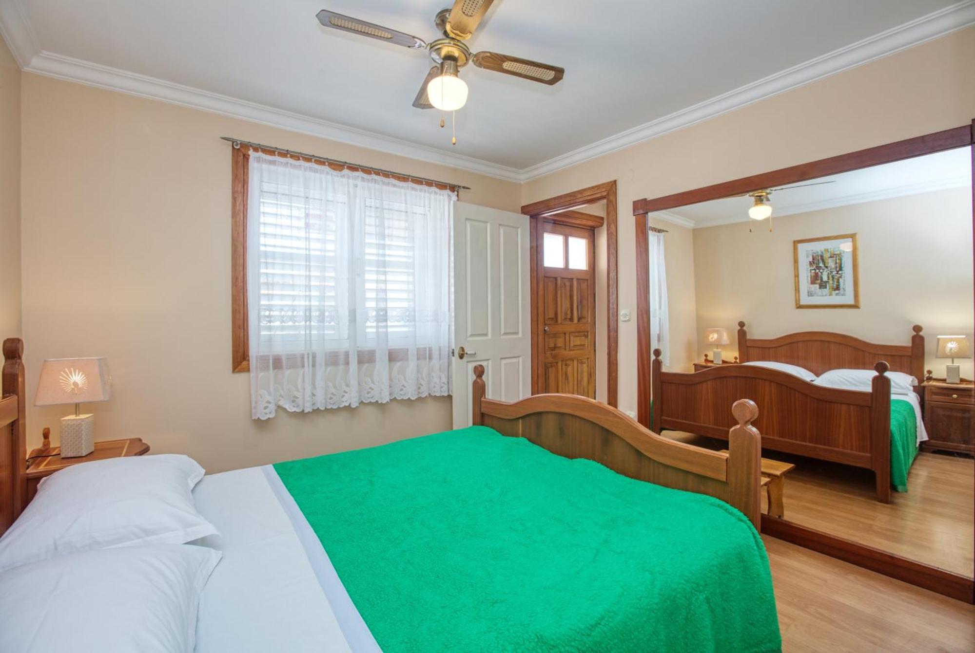 Apartments By The Sea Brodarica, Sibenik - 4194 객실 사진